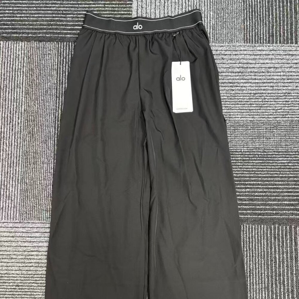 ALO Yoga Women's Charcoal Joggers